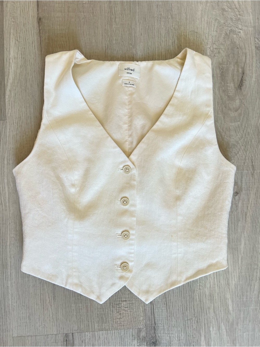 Aritzia Wilfred Cream Button-Front V-Neck Vest